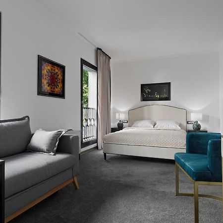 The Square Hotel คลูจ-นาโปกา ภายนอก รูปภาพ